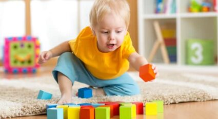 bebeklerde motor gelişimi