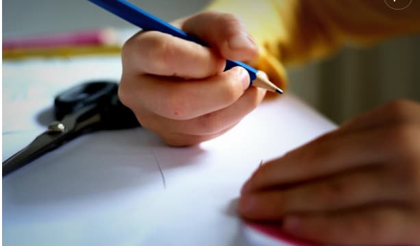 çocuklarda okul başarısı