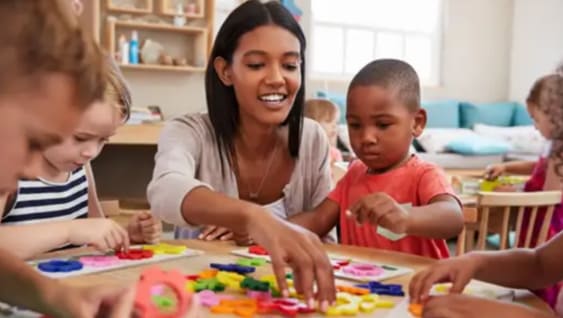 bebeklerde sosyal gelişim nasıl sağlanır