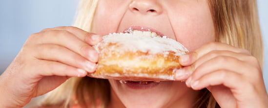 küçüklerde tatlı yemek