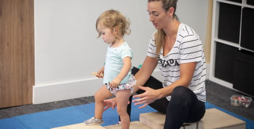 bebeklerde duyusal gelişim aktiviteleri