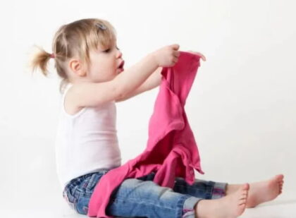 çocuk kendi kendine giiynme yolları