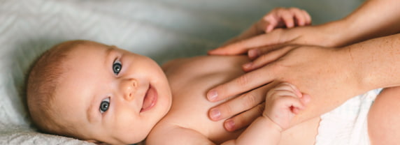 bebeklerde masaj ve uyku rutini